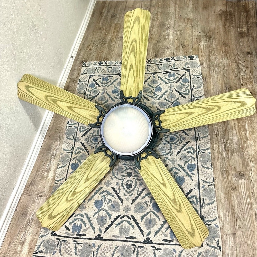 1997 Hunter Sea Air 52" Outdoor Ceiling Fan | Verde (23563) Vintage With Globe